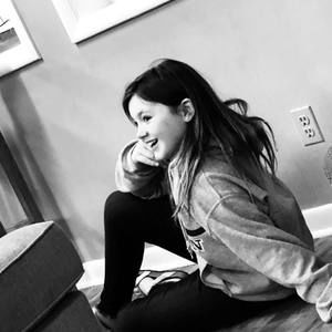 Meet your Posher, Ella